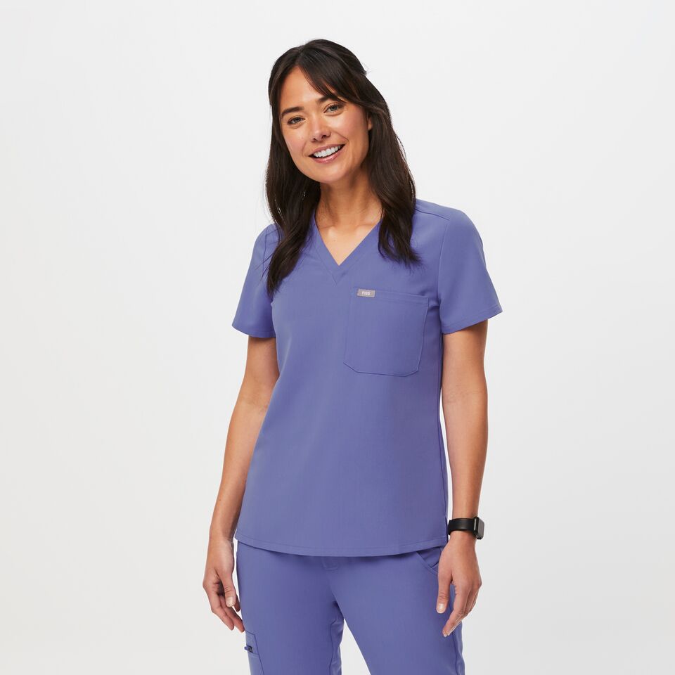 Women's Catarina One-Pocket Scrub Top - Blueberry · FIGS