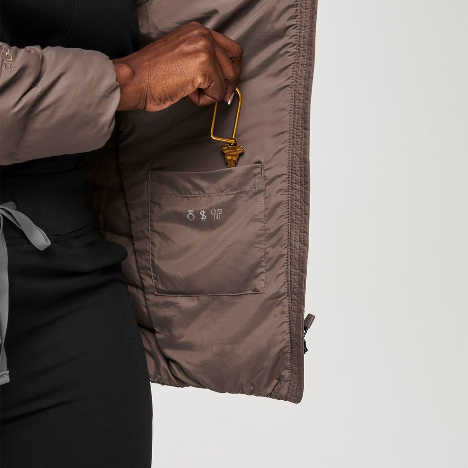 Women’s OnShift Packable Puffer Jacket™ Cacao · FIGS