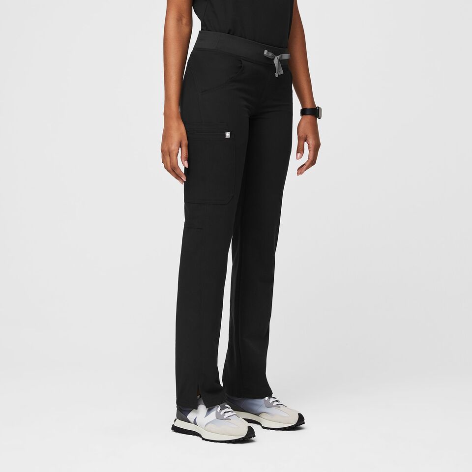 Women's Kade Cargo Scrub Pants - Black · FIGS