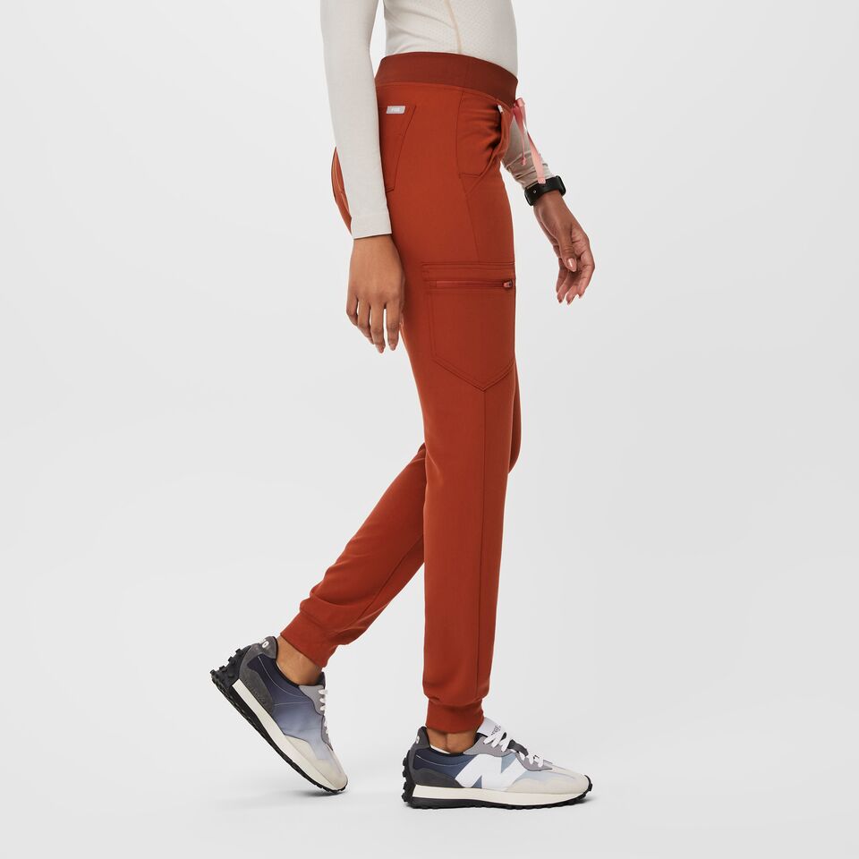 Women's Zamora Jogger Scrub Pants™ - Auburn · FIGS