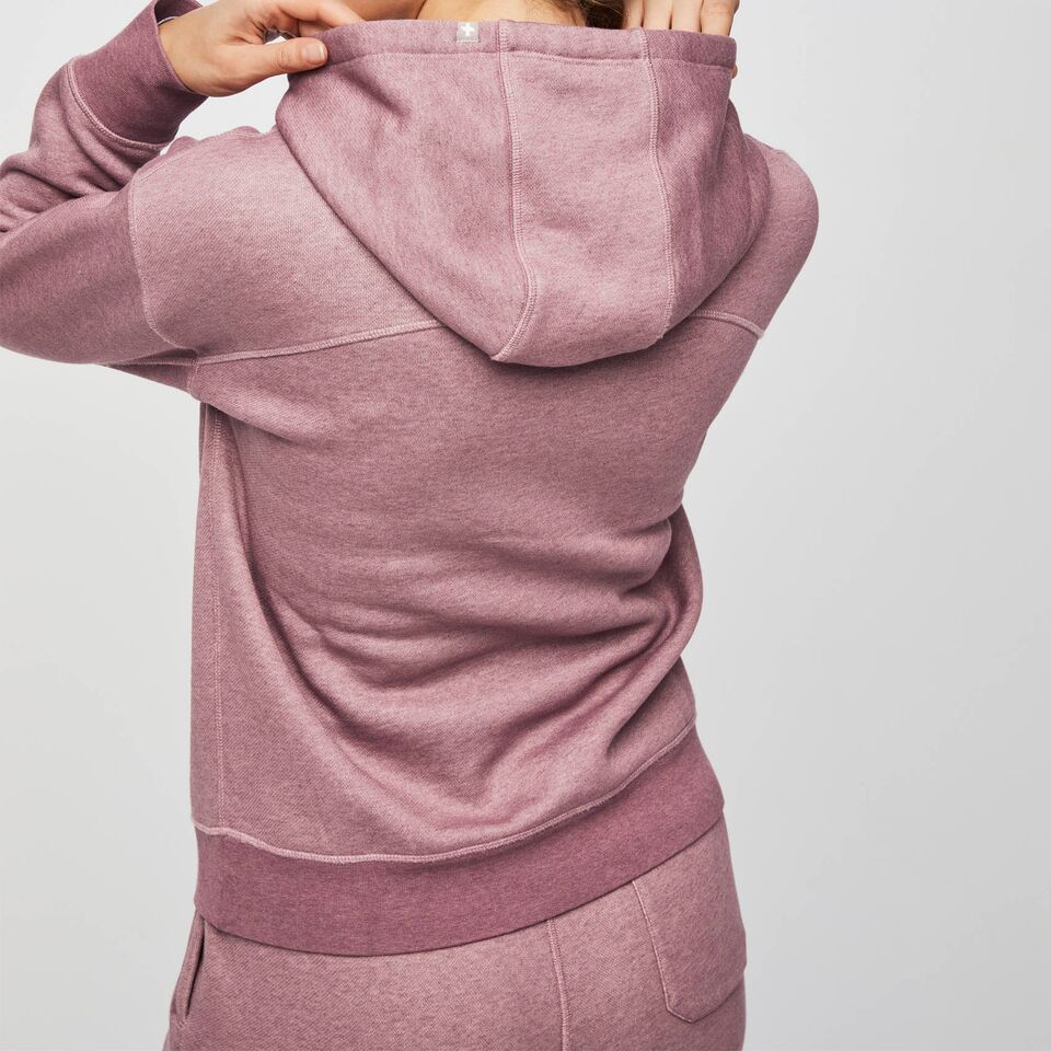 https://creative.wearfigs.com/asset/a8749dce-69c5-428a-9668-b8dcf2280657/SQUARE/XS_W_Hoodie_Heather_Dark_Mauve_Q3_2022_-06