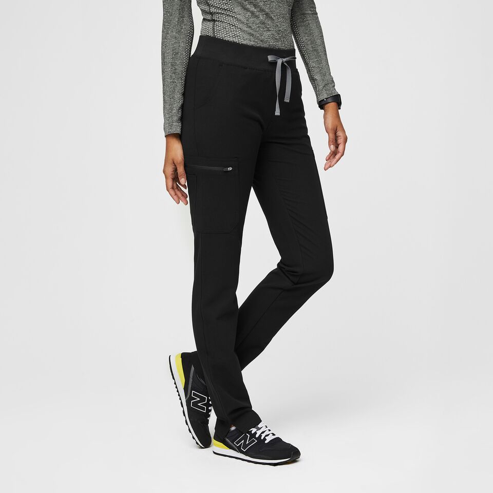 Women's Yola™ Skinny Scrub Pants 2.0 - Black · FIGS