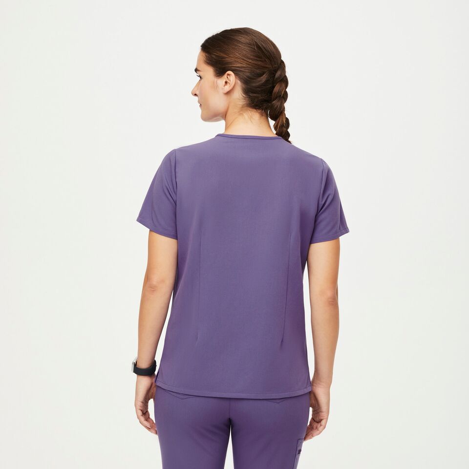 https://creative.wearfigs.com/asset/bae79294-e790-4119-a0c8-f963abe922ee/SQUARE/Womens-Catarina-Amethyst-XS-4-jpg