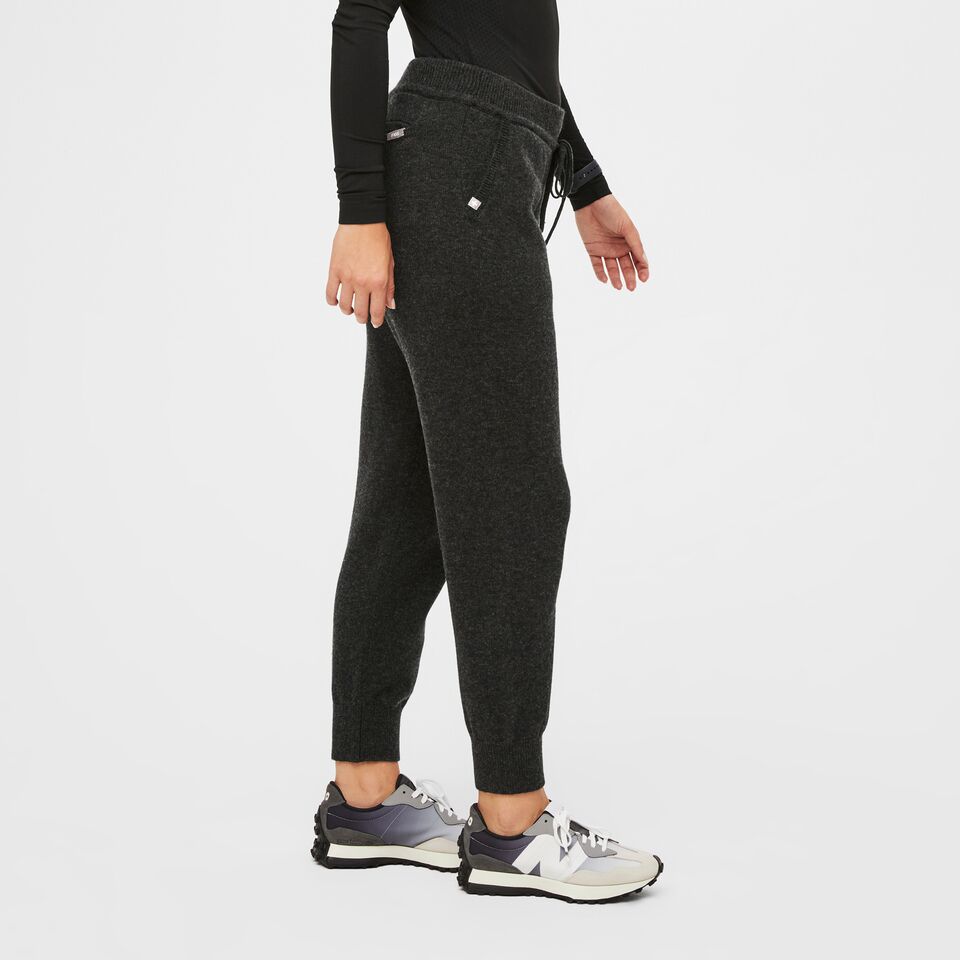 Women's Off-Shift Merino Slim Jogger Sweatpant™ - Heather Black · FIGS