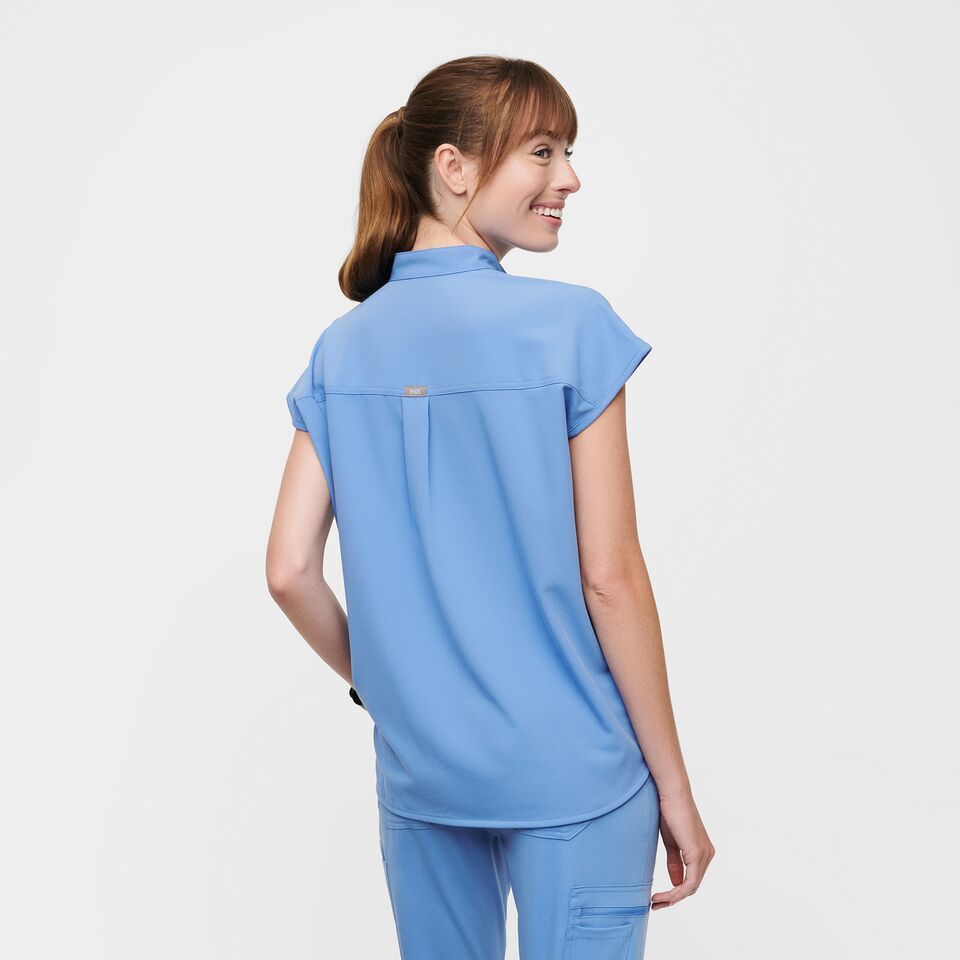 Women's Rafaela Oversized Scrub Top™ - Ceil Blue · FIGS