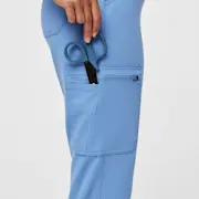 https://images.ctfassets.net/5j6wpslh72e4/2hIcPv2j98JiOasXVcG1VH/28bf111345cd94186629fa73e92666b7/W_HW_Yola_Pant_2.0_Ceil_Blue_Q2_2022__06_3.jpg