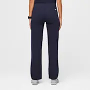 https://images.ctfassets.net/5j6wpslh72e4/4Zffx88v4im5DA6gDR1eDp/780f7ec63adec1bfeb392d58b983fcb1/Womens-Livingston-Pant-navy-S-4.jpg