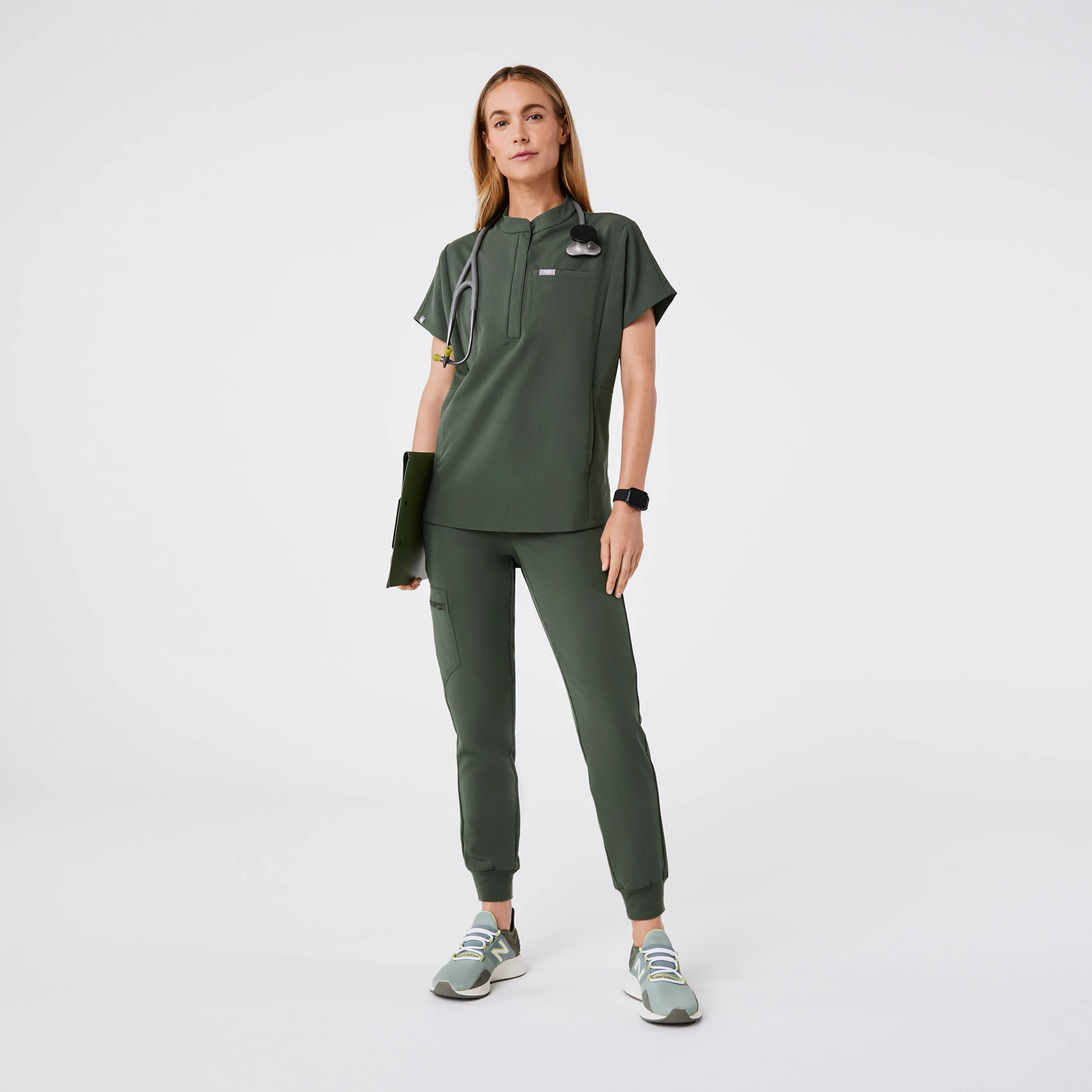 Women's Montex Classic Scrub Top - Moss · FIGS