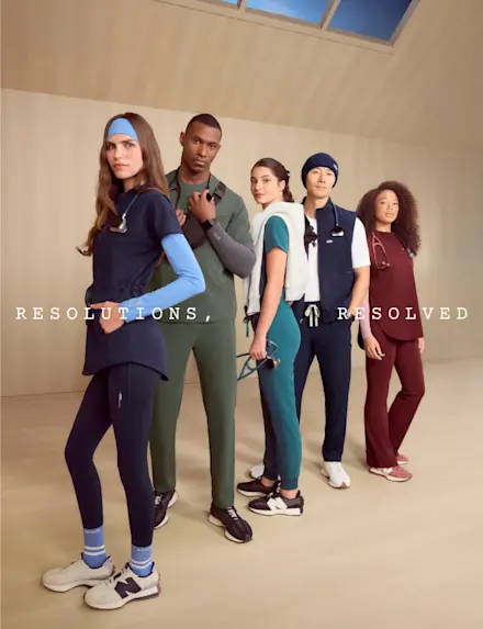 NEWスクラブスタイルとアクセサリー。新鮮なFIGSがあなたの決意だったら、ここから始めましょう。