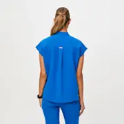 https://images.ctfassets.net/5j6wpslh72e4/6QZRamJHmdSDiEAwRlBjEV/9964a3d9b512d0734972a940c3947fde/Q3_2023_08_ROYAL_BLUE_RAFAELA_W_MADI_20545.jpg