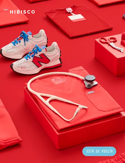 Estilos de edición limitada en el tan querido Hibisco. Cómodos, funcionales y hechos para moverse, porque tienes lugares a los que ir y pacientes a los que ver.