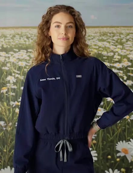 Cropped Sydney Scrub Jacket