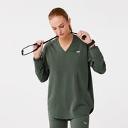 Blusa de uniforme médico de mangas largas con cuello en V Halle para mujer