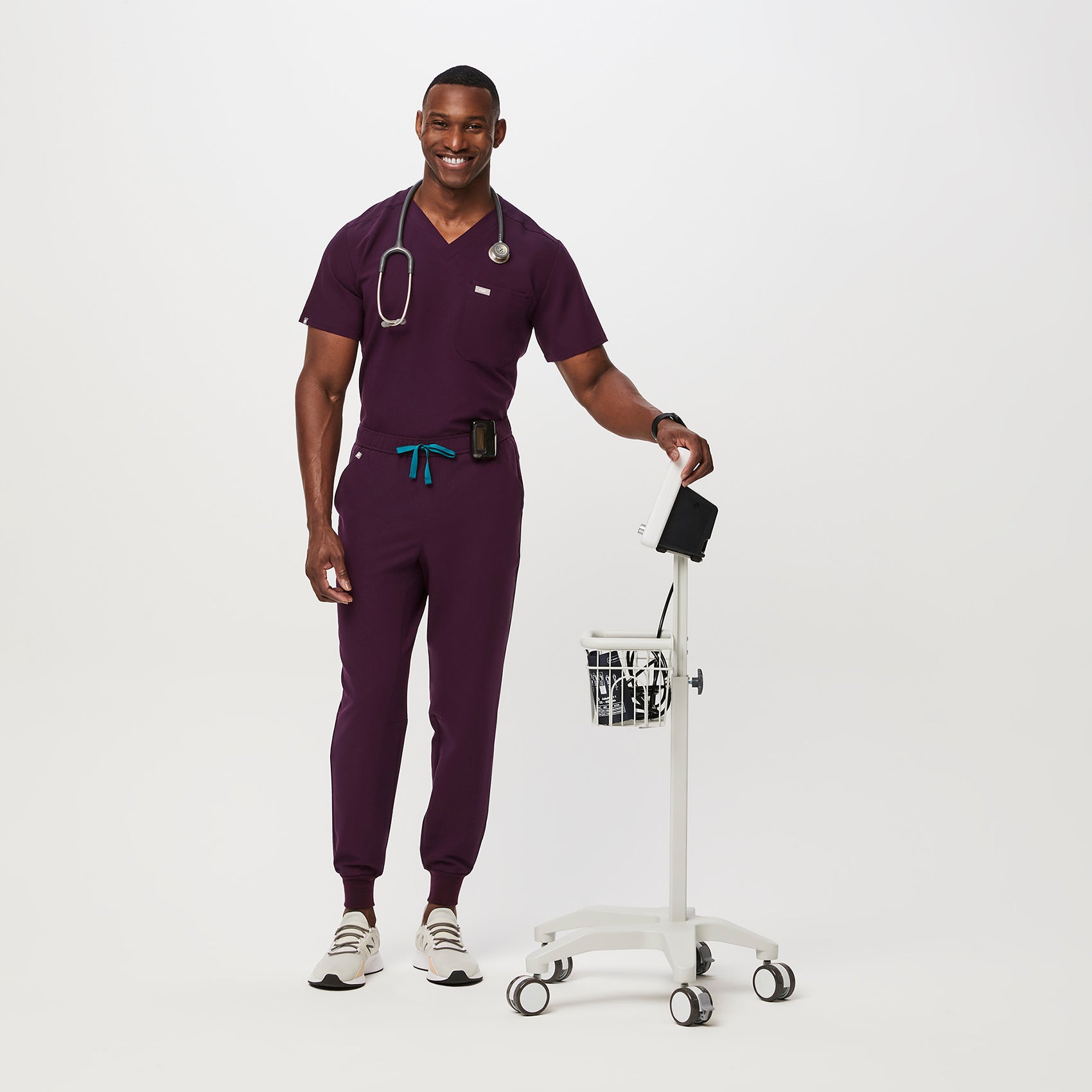 https://cdn.shopify.com/s/files/1/0139/8942/files/Mens-BestSellerKit-DeepPurple-2.jpg?v=1690569839