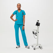 https://cdn.shopify.com/s/files/1/0139/8942/files/Q1_2022_11_TEAL_CASMA_W_DEJA_03882.jpg?v=1739903776