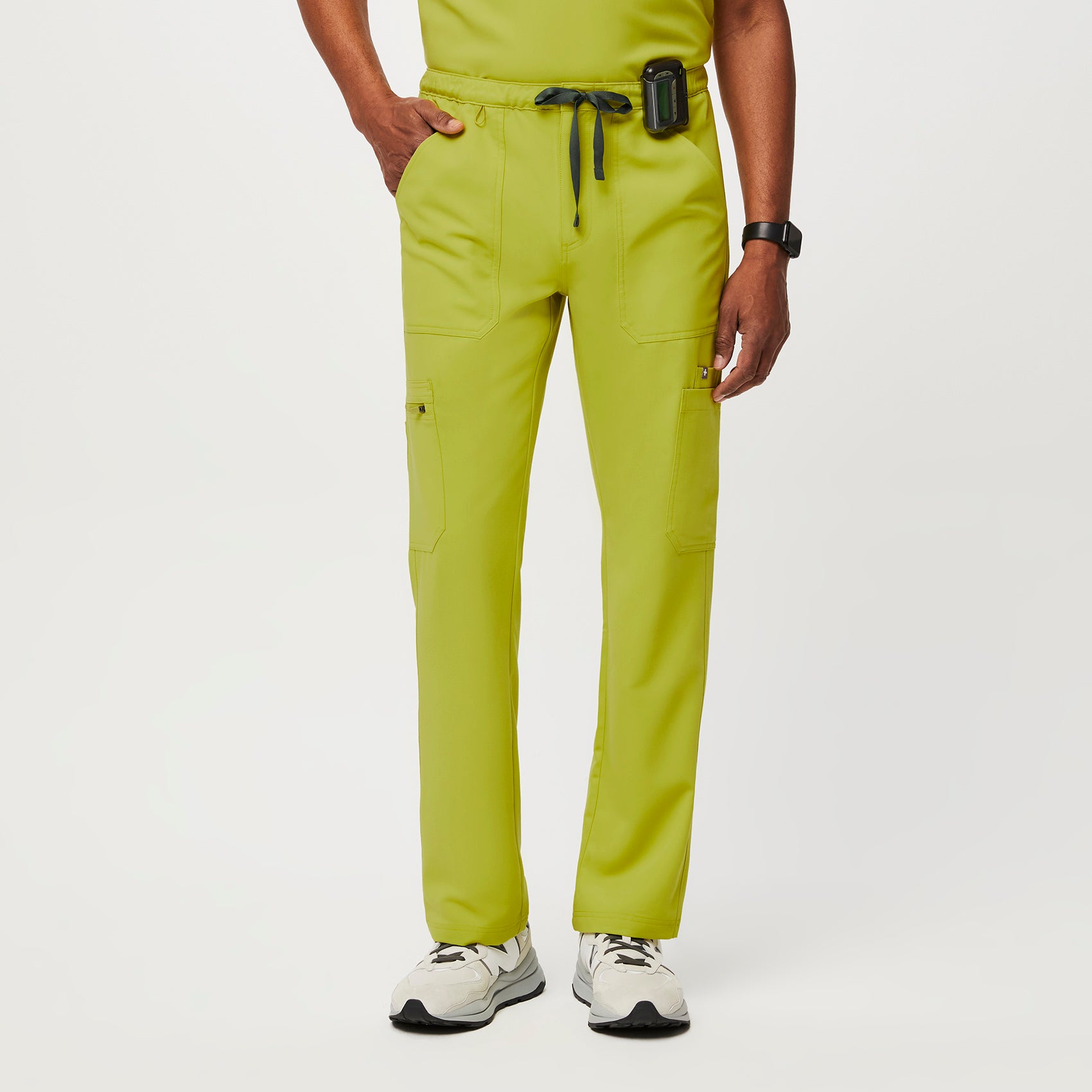 https://cdn.shopify.com/s/files/1/0139/8942/files/Q1_2023_02_LIMEADE_CAIRO_M_MOOSE_38716.jpg?v=1682441056