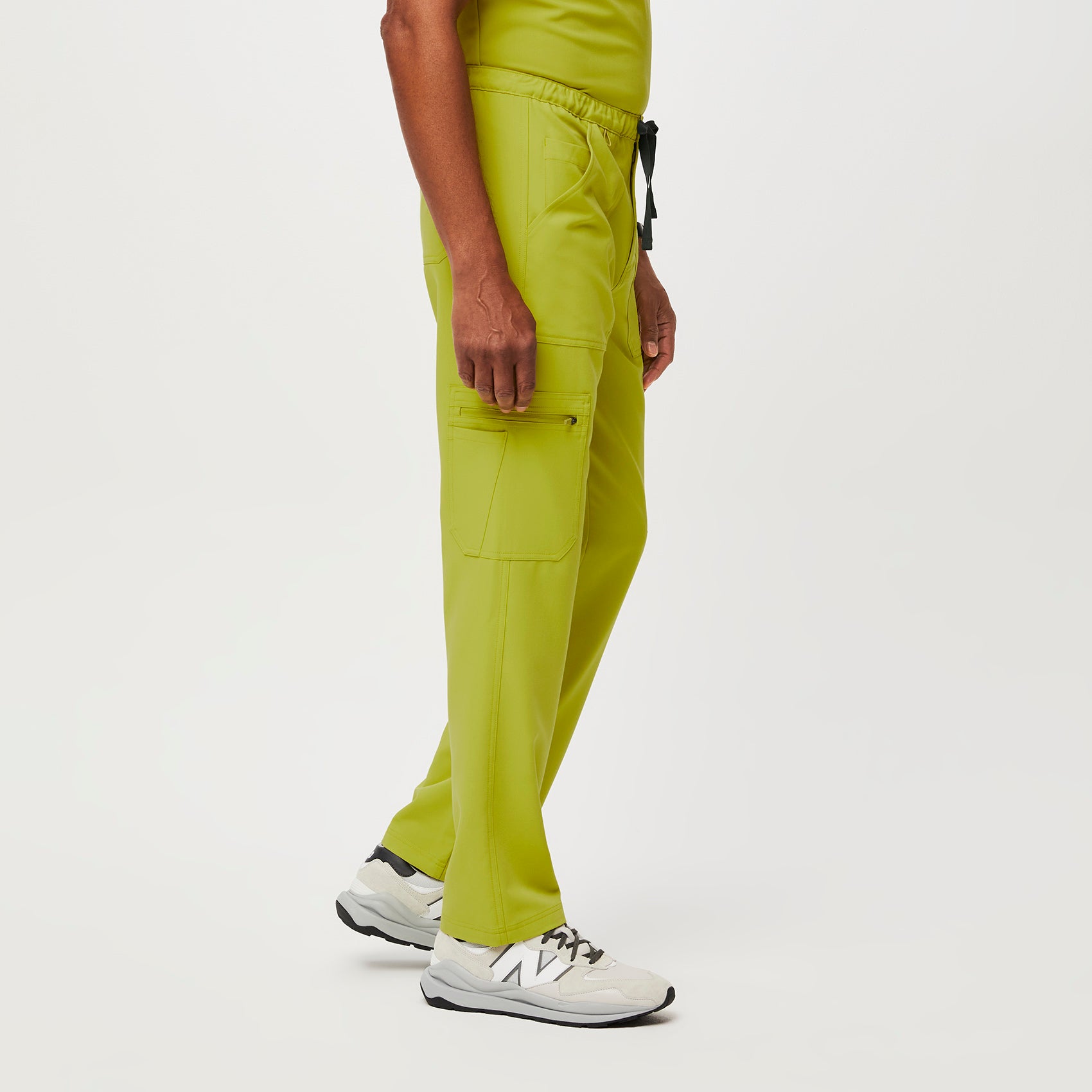 https://cdn.shopify.com/s/files/1/0139/8942/files/Q1_2023_02_LIMEADE_CAIRO_M_MOOSE_38740.jpg?v=1682441056