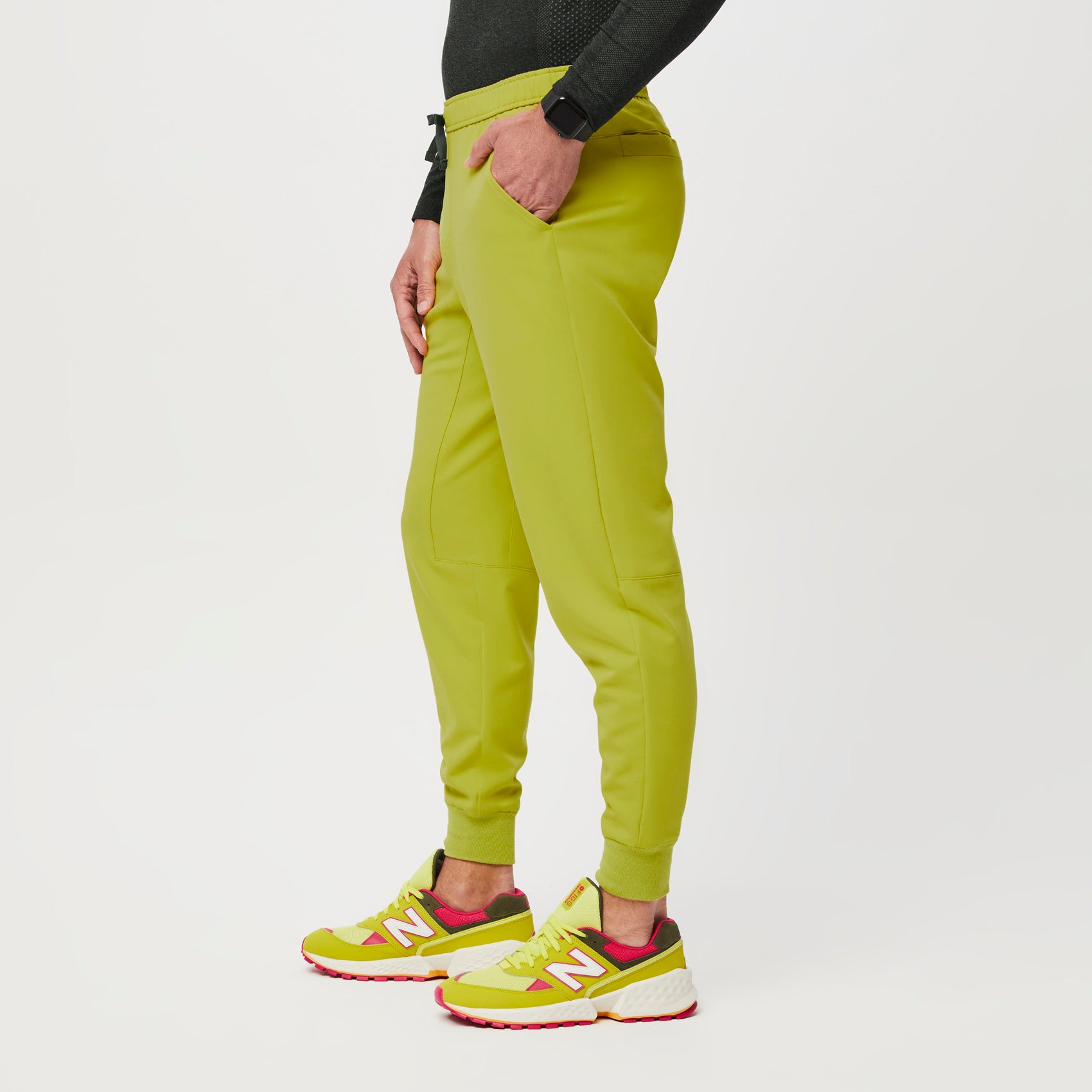 https://cdn.shopify.com/s/files/1/0139/8942/files/Q1_2023_02_LIMEADE_TANSEN_M_COREY_40893_72598bc7-fdd8-4c21-a560-c08d51f9e139.jpg?v=1682440439