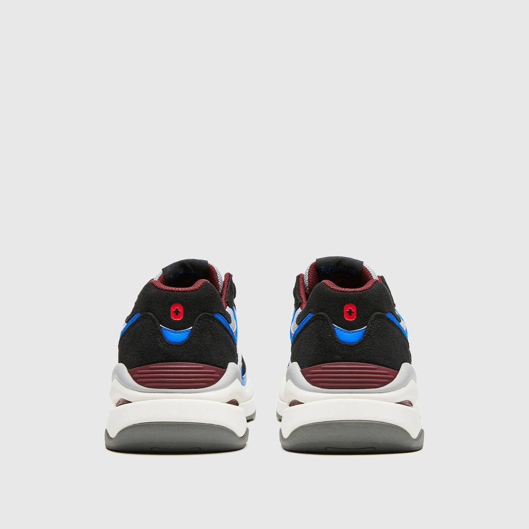 https://cdn.shopify.com/s/files/1/0139/8942/files/Q1_2023_03_BLACK_NB-5740_U_GHOST_00006.jpg?v=1683044602