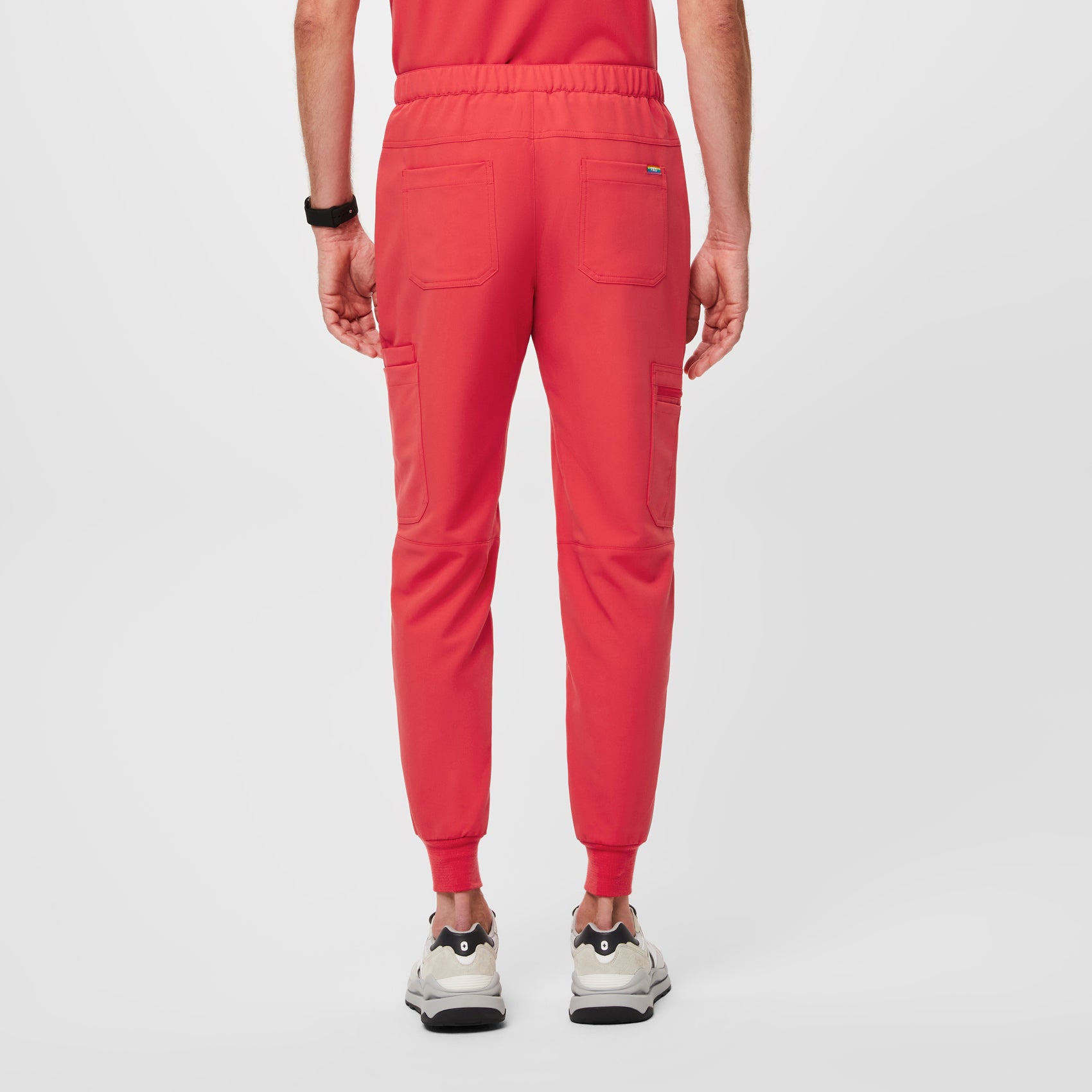 https://cdn.shopify.com/s/files/1/0139/8942/files/Q1_2023_03_HIBISCUS_TAIRO_U_MATHIEU_59200_fde42e8a-e455-49c2-8e21-2df680311746.jpg?v=1684869593