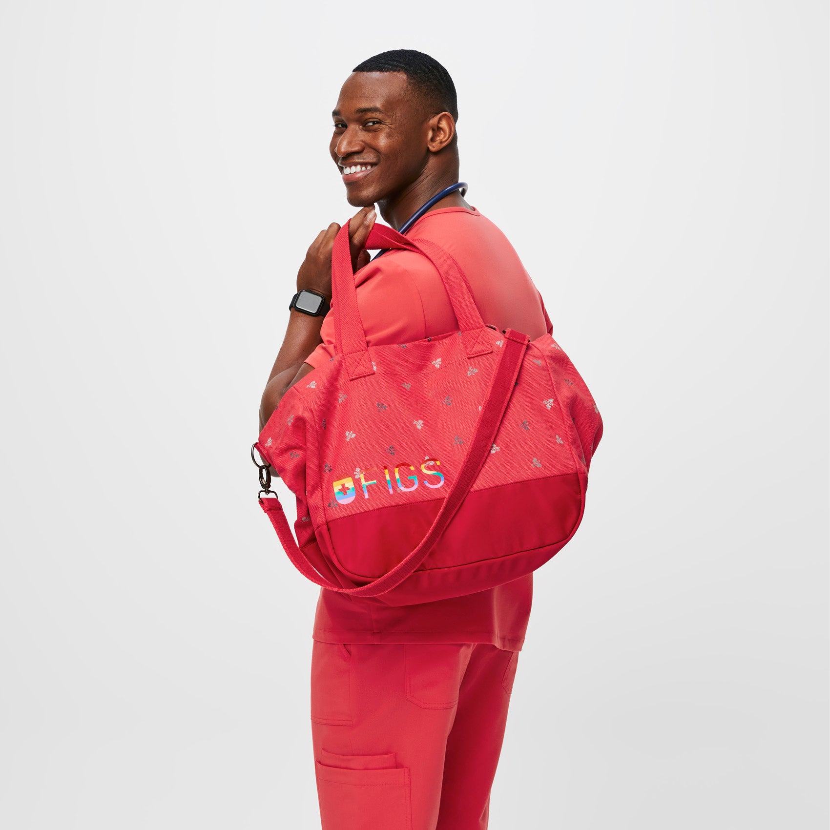 https://cdn.shopify.com/s/files/1/0139/8942/files/Q1_2023_03_HIBISCUS_TOTE_U_TERRANCE_58424.jpg?v=1684874841