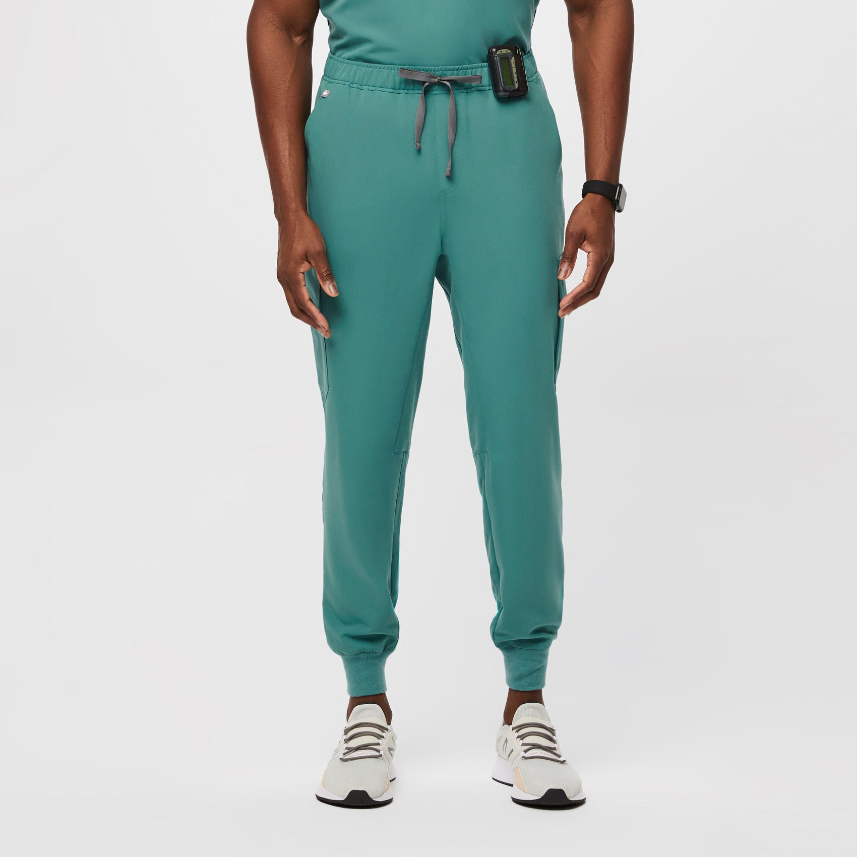 Jogger deals color hueso