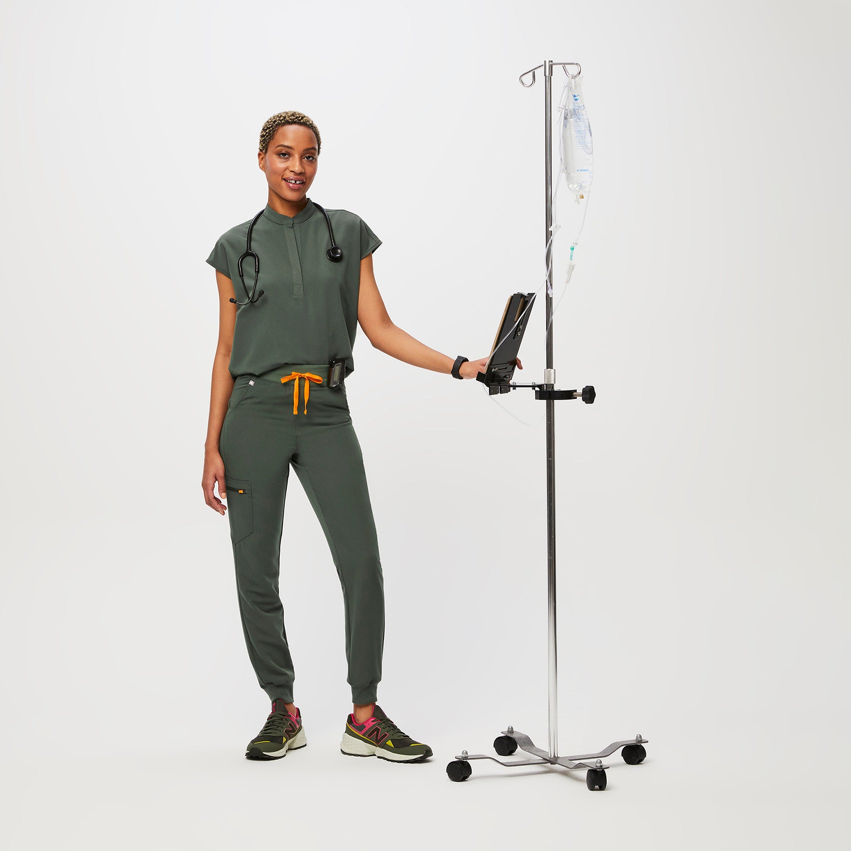 Women's Moss Scrub Tops FIGS