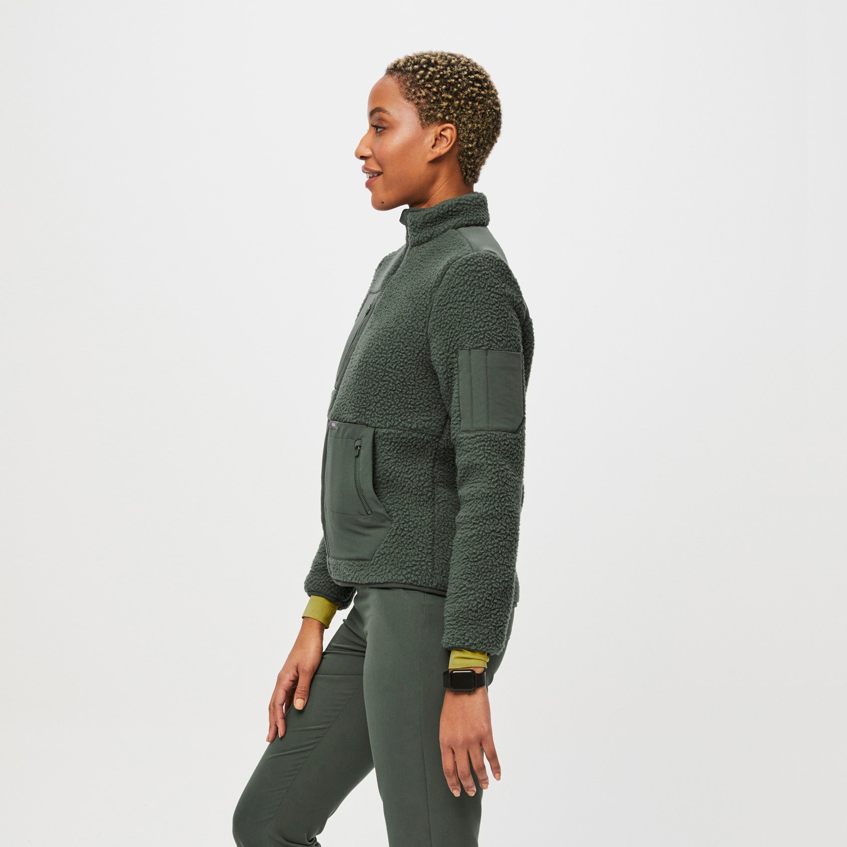 Women’s OnShift™ Sherpa Jacket Moss · FIGS
