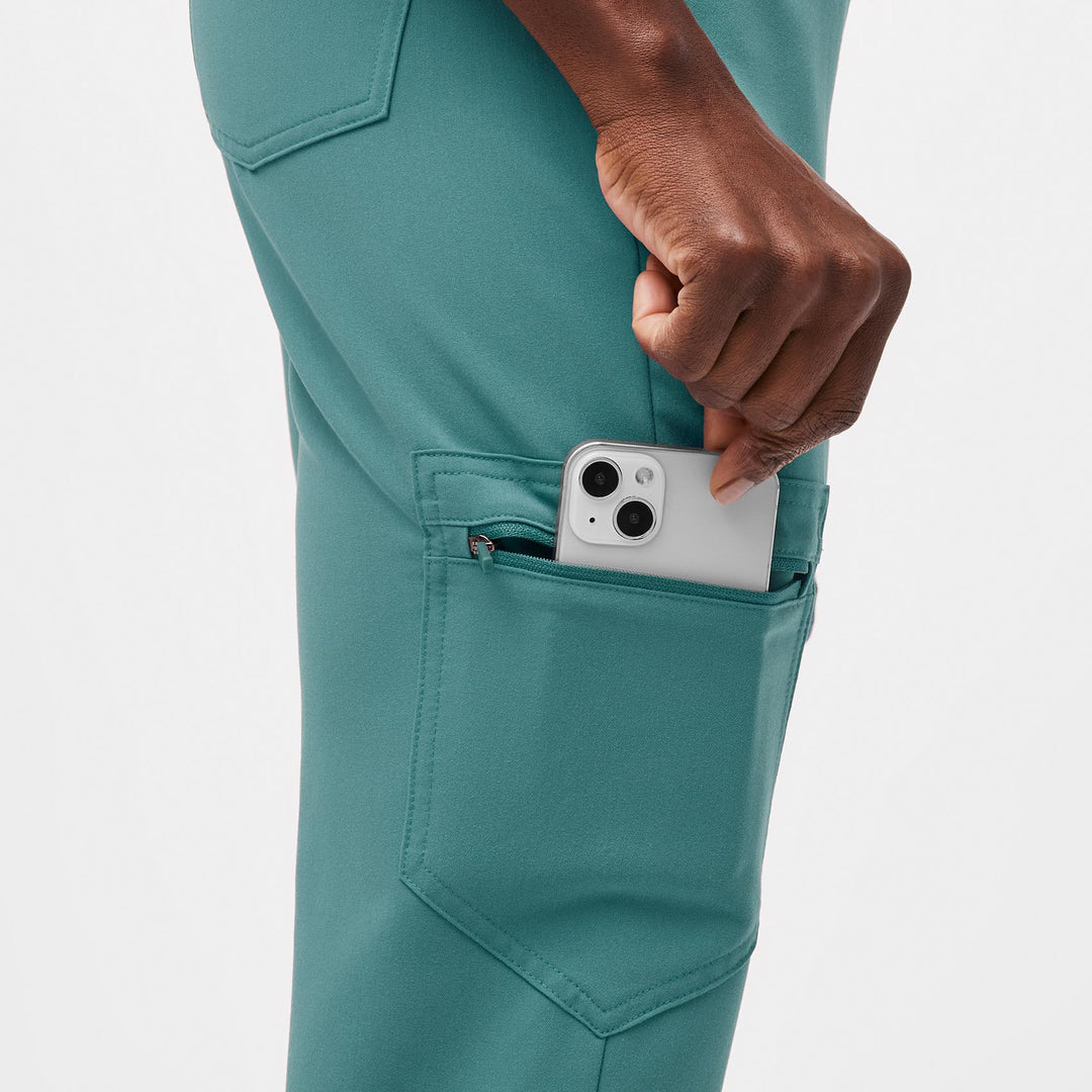 Women’s High Waisted Zamora Jogger Scrub Pants™ Hydrogreen · FIGS