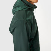 https://cdn.shopify.com/s/files/1/0139/8942/files/Q1_2023_12_RACINGGREEN_EXTREMESJACKET_M_SCOTT_0788.jpg?v=1706725256