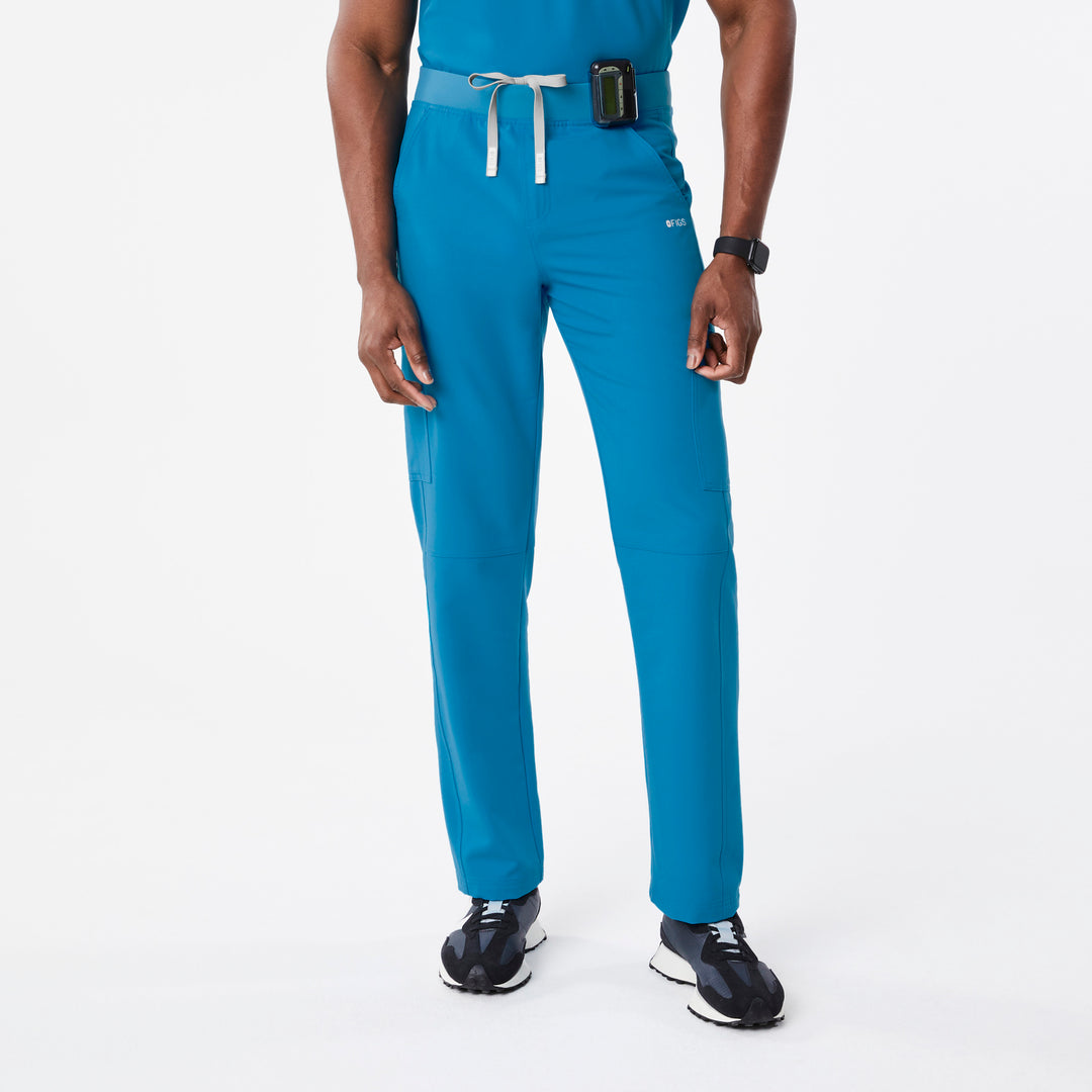 Men's Axim Cargo Scrub Pants™ · FIGS