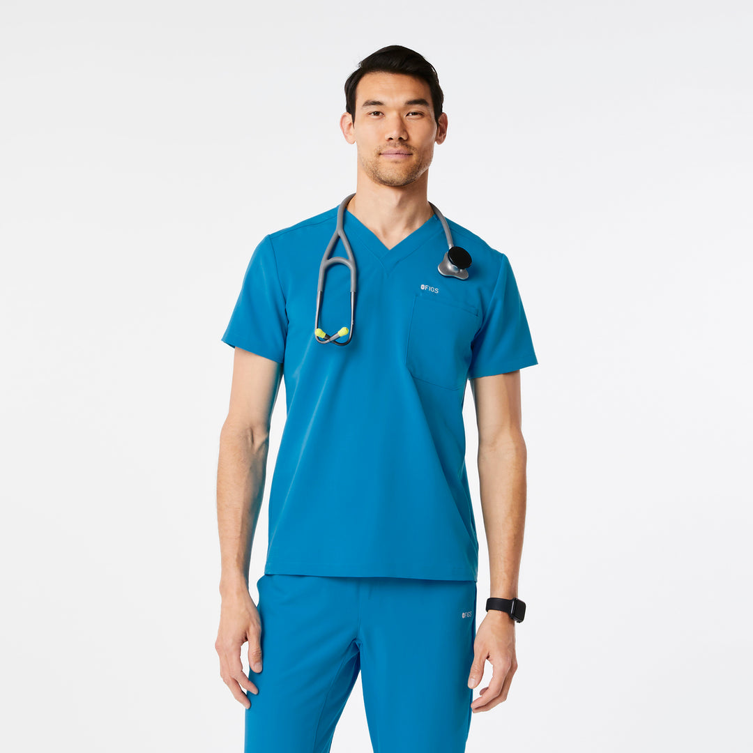 Men's Leon™ ThreePocket Scrub Top · FIGS