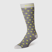 https://cdn.shopify.com/s/files/1/0139/8942/files/Q1_2024_2_GRAPHITE_READYCROSSCOMPRESSIONSOCKS_M_GHOST_113.jpg?v=1710455803