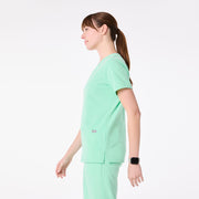 https://cdn.shopify.com/s/files/1/0139/8942/files/Q1_2025_01_MARINER_CASMA_MELANIE_1227.jpg?v=1740688156
