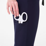 https://cdn.shopify.com/s/files/1/0139/8942/files/Q1_2025_01_NAVY_MADRYNHWFLAREPANT_MELANIE_1458_4adddcb0-5716-4228-8864-7eb837f0230f.jpg?v=1741016838