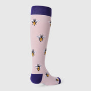 https://cdn.shopify.com/s/files/1/0139/8942/files/Q1_2025_01_SLATE_W_BUSYBEECOMPRESSIONSOCKS_GHOST_849.jpg?v=1740149067