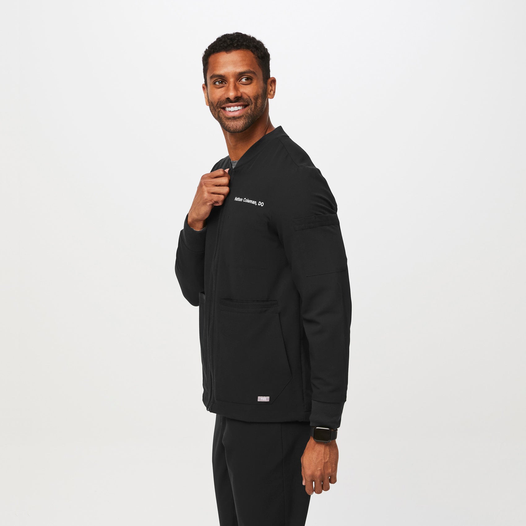 Men's Zapote Scrub Jacket Black · FIGS