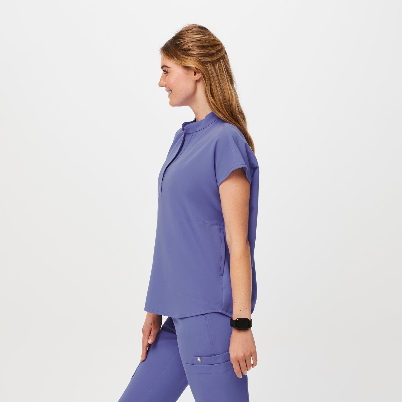 https://cdn.shopify.com/s/files/1/0139/8942/files/Q2_2023_04_BLUEBERRY_RAFAELA_W_PALONIA_06476_3b4f1069-9b7e-4d3b-ad05-8608842207e5.jpg?v=1687969468