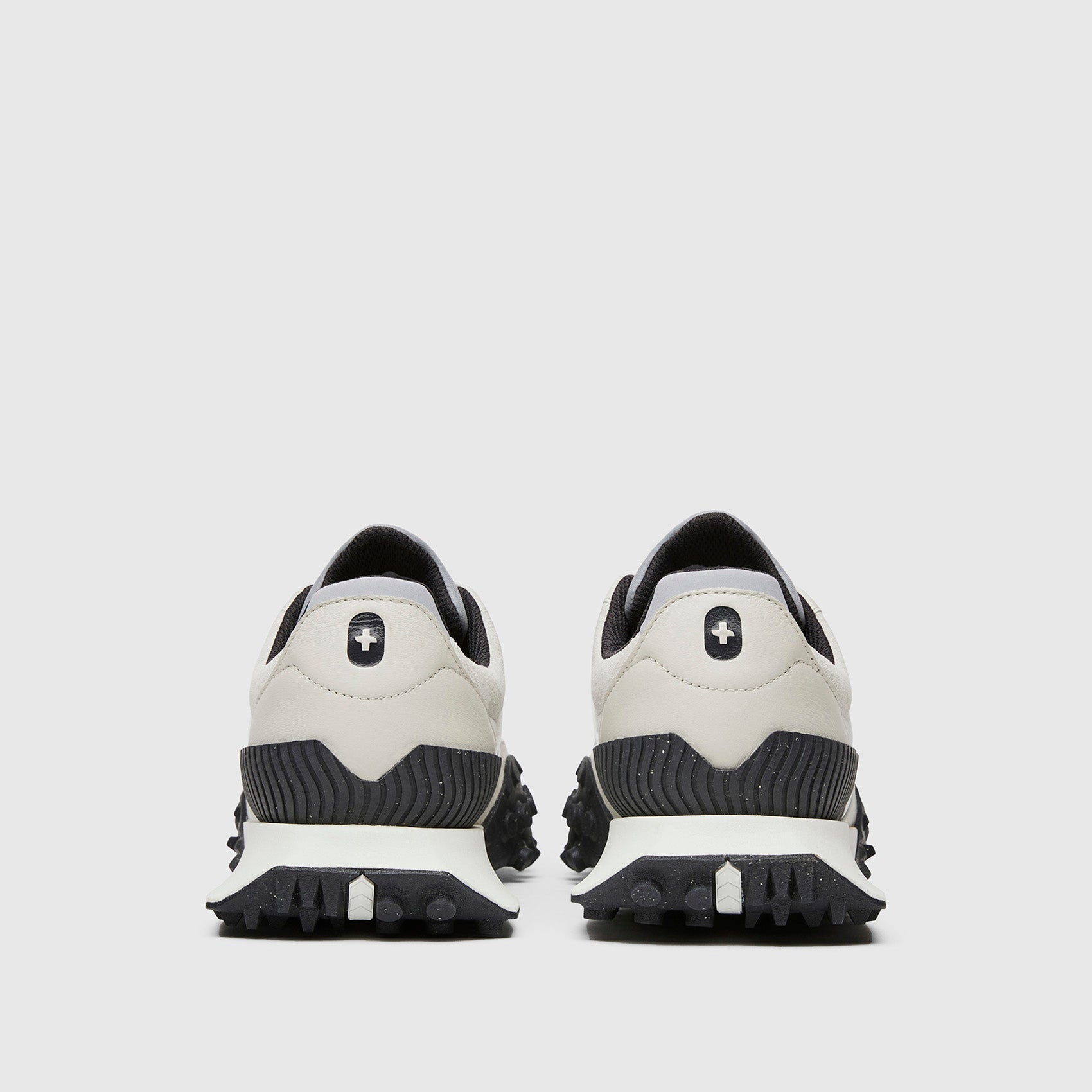 https://cdn.shopify.com/s/files/1/0139/8942/files/Q2_2023_04_GREY_NB-XC72_U_GHOST_05024.jpg?v=1687981819