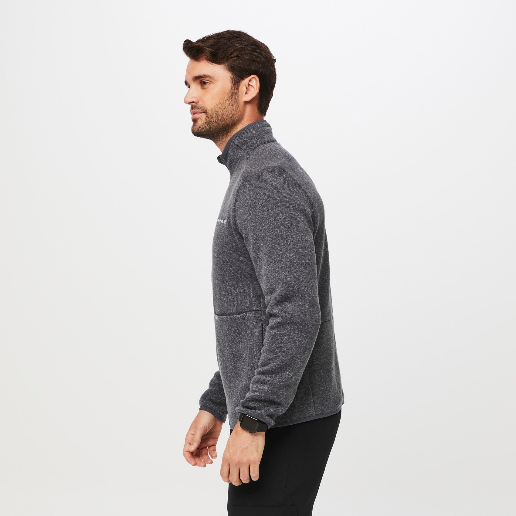 https://cdn.shopify.com/s/files/1/0139/8942/files/Q2_2023_04_HEATHERED-DARK-CHARCOAL_SWEATER-KNIT_CORE-REFRESH_M_RYAN_02782.jpg?v=1690321498