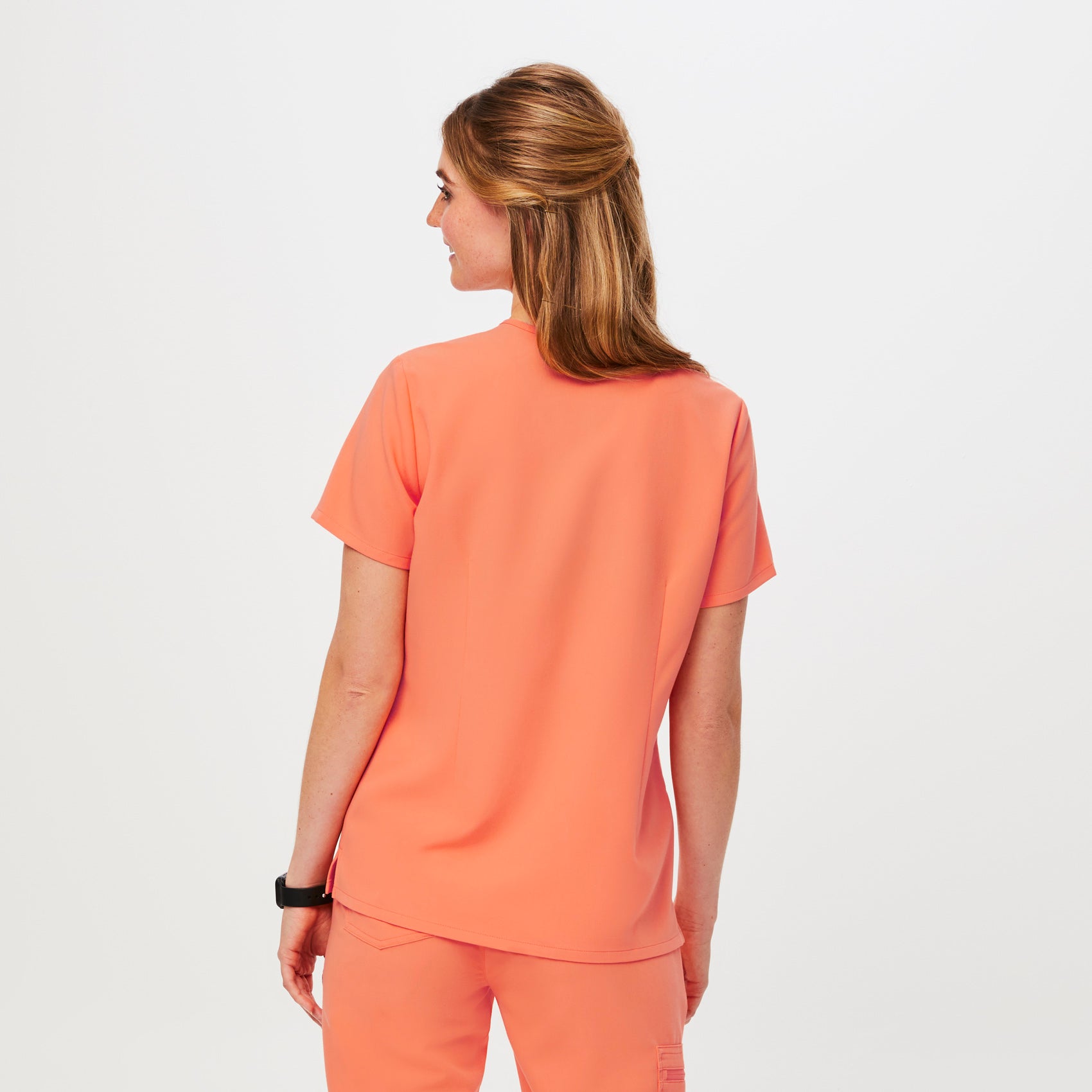 https://cdn.shopify.com/s/files/1/0139/8942/files/Q2_2023_04_PAPAYA_CATARINA_W_PALONIA_06794.jpg?v=1687968097