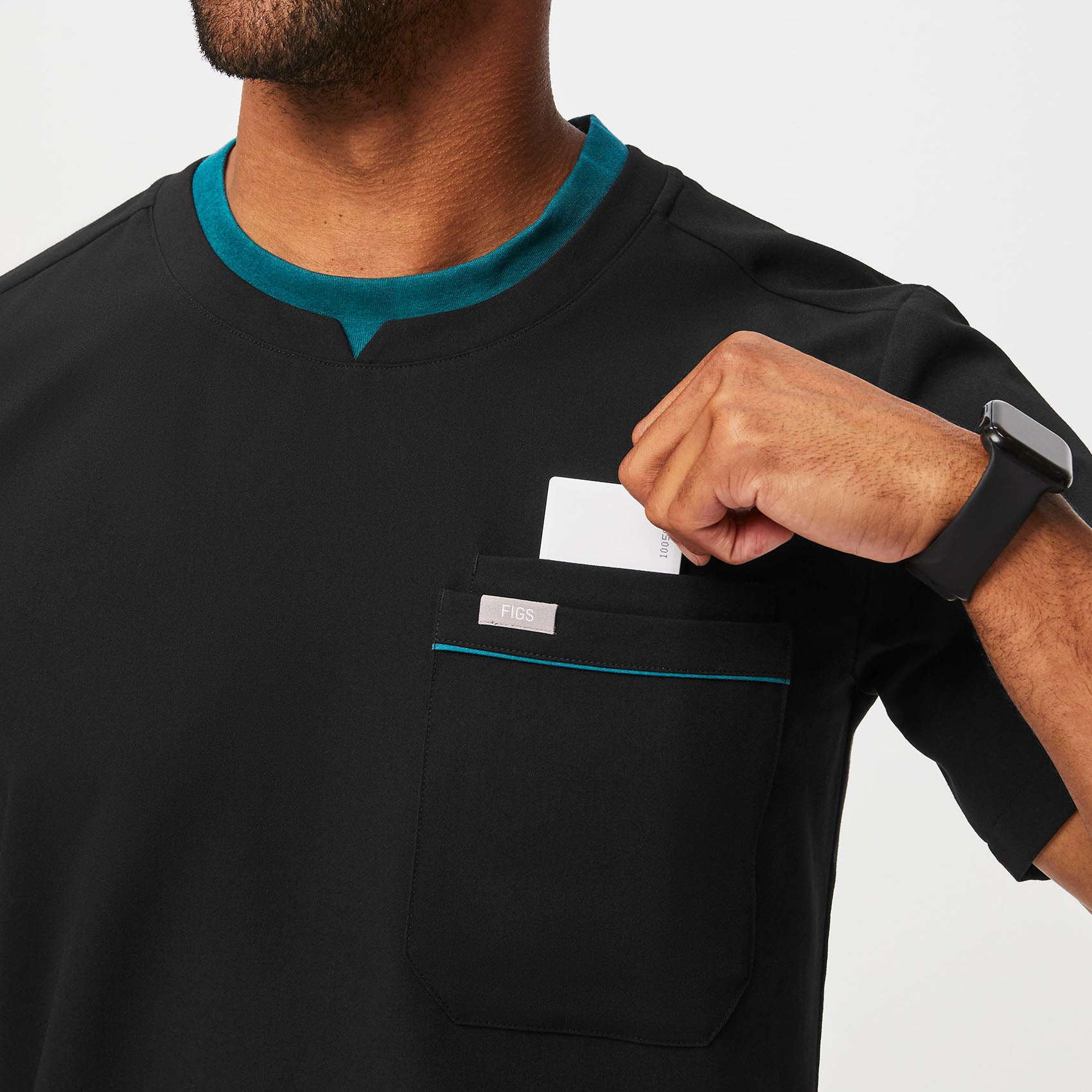 https://cdn.shopify.com/s/files/1/0139/8942/files/Q2_2023_05_BLACK_CONTRAST-BRYCE-DOUBLE-COLLAR_M_GABE_24084.jpg?v=1689869716