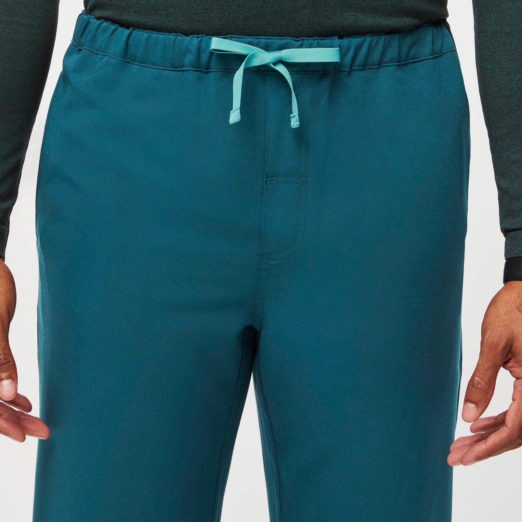 https://cdn.shopify.com/s/files/1/0139/8942/files/Q2_2023_05_CARIBBEAN-BLUE_PISCO_M_GABE_24027_0e34fde3-377d-4778-a3eb-c4b83344359f.jpg?v=1689897151