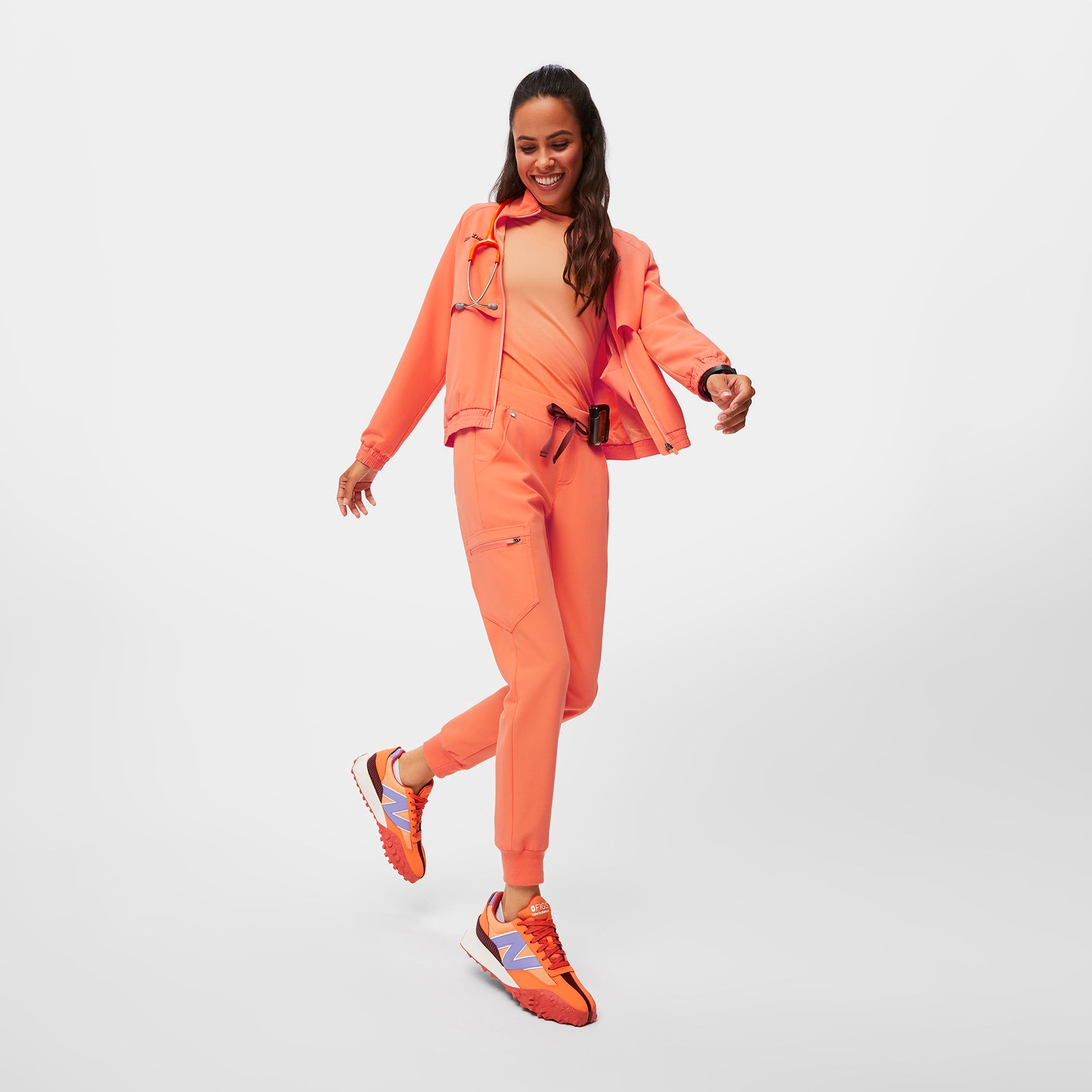 Women's Zamora™ Jogger Scrub Pants Papaya · FIGS