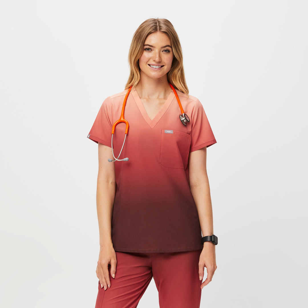 Women’s Catarina FREEx OnePocket Scrub Top™ · FIGS