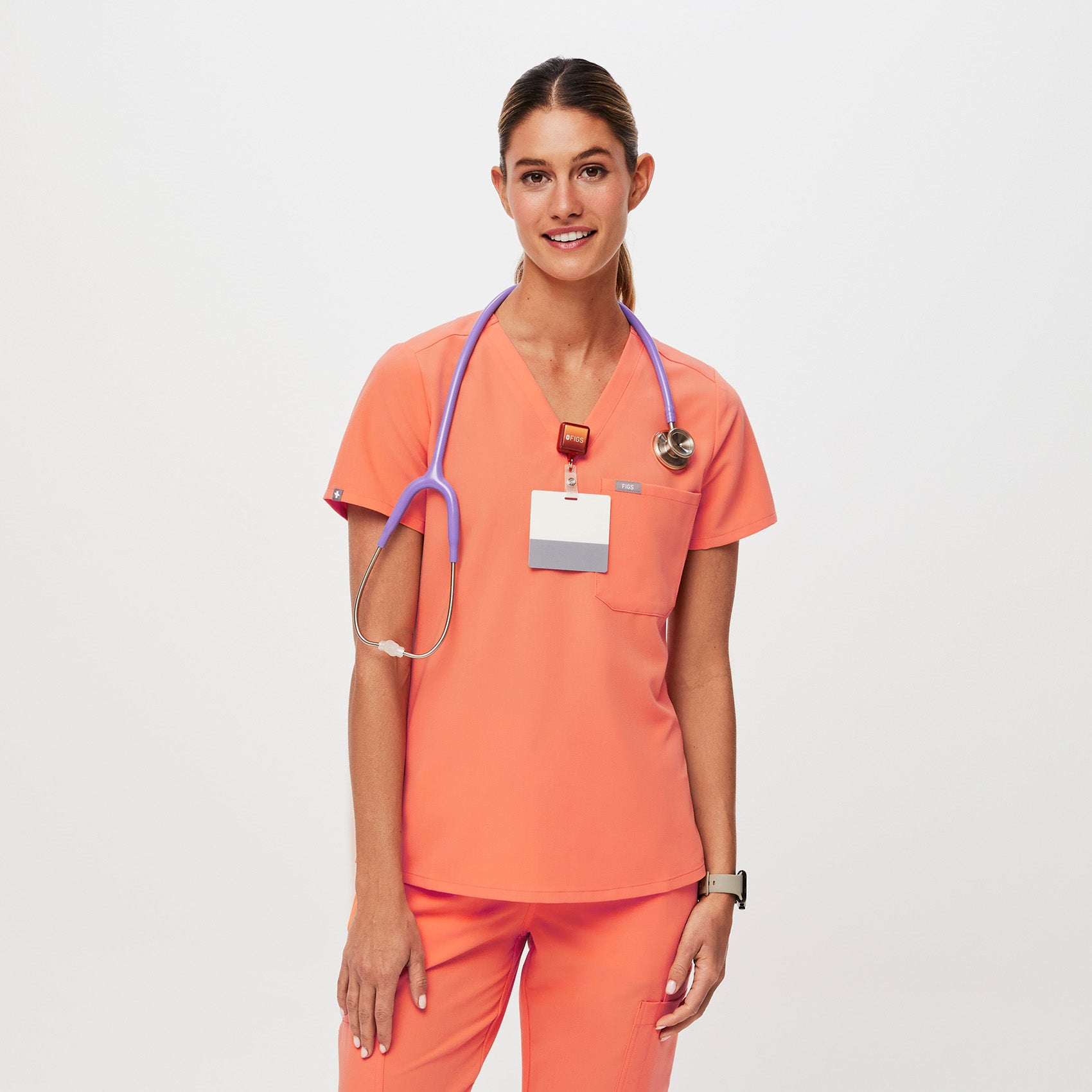 https://cdn.shopify.com/s/files/1/0139/8942/files/Q2_2023_06_AUBURN_GRADIENT-BADGE-REEL_U_MADI_36516.jpg?v=1687979343