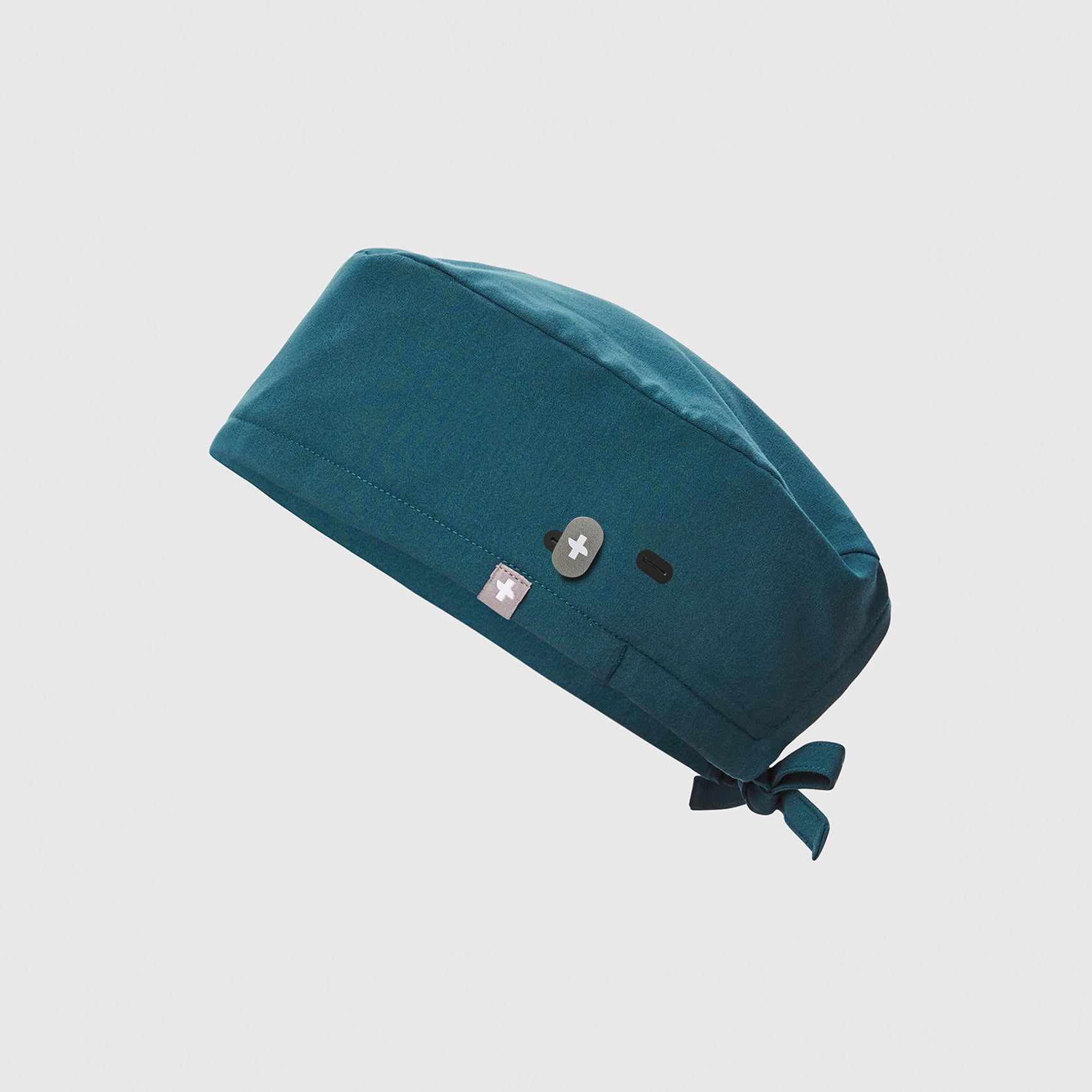 https://cdn.shopify.com/s/files/1/0139/8942/files/Q2_2023_06_CARIBBEAN-BLUE_MODERN-SCRUB-CAP-WITH-BUTTONHOLES_U_GHOST_26763.jpg?v=1689699571