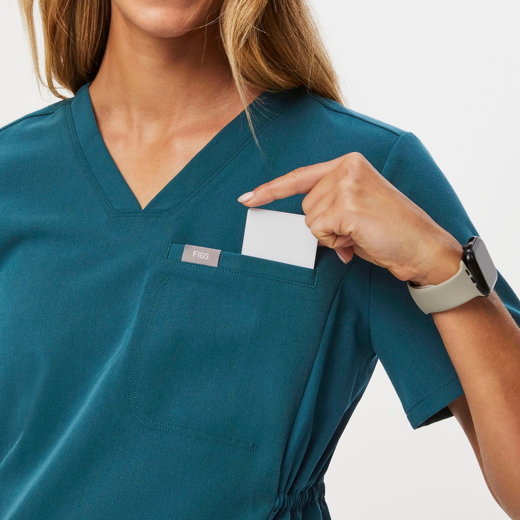 https://cdn.shopify.com/s/files/1/0139/8942/files/Q2_2023_06_CARIBBEAN-BLUE_OCTAVIA-MATERNITY-TOP_W_MADI_35554.jpg?v=1689701348