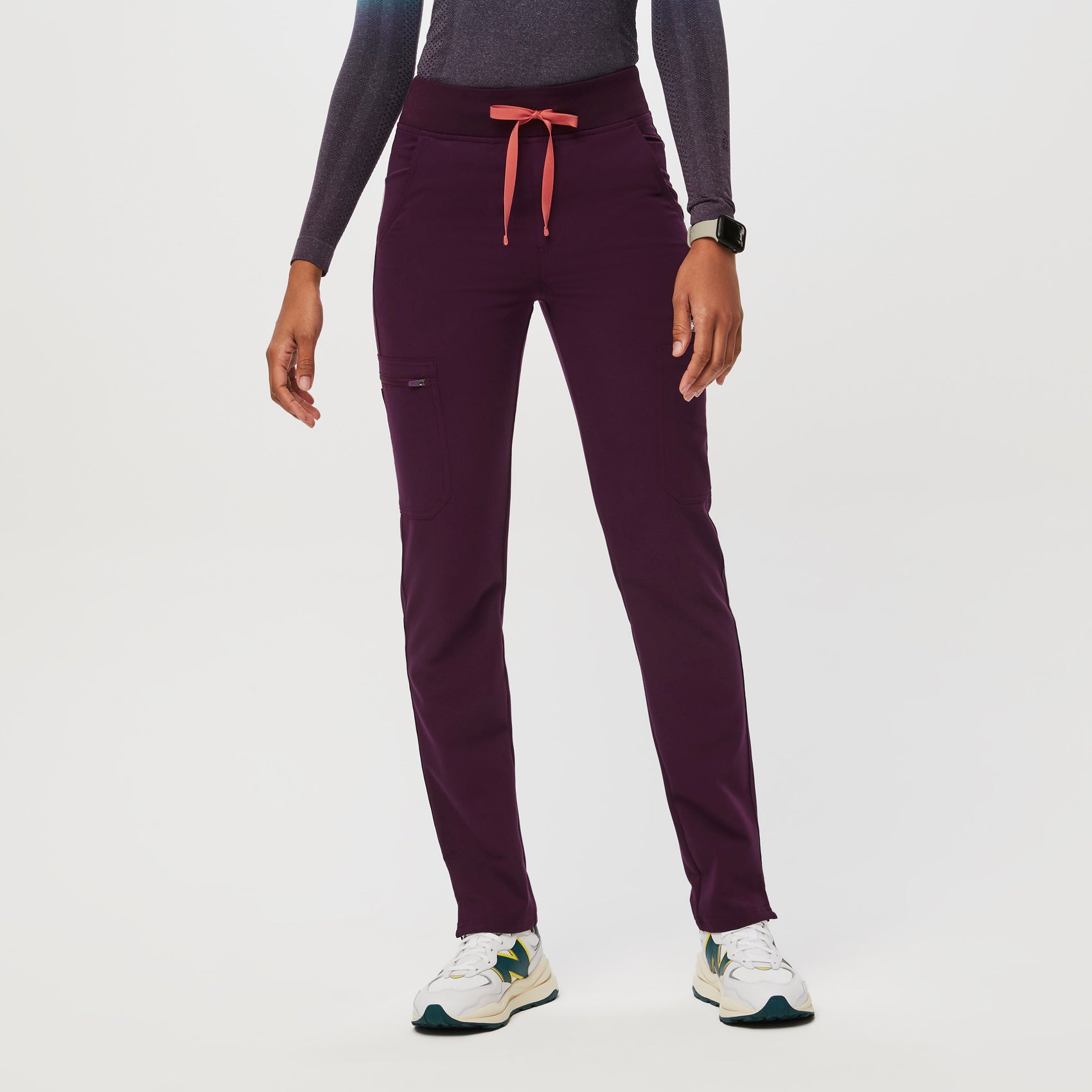 https://cdn.shopify.com/s/files/1/0139/8942/files/Q2_2023_06_DEEP-PURPLE_HW-YOLA_W_DEJA_30656_00ed23dd-8569-4509-a044-b097b4c71c0b.jpg?v=1691098866