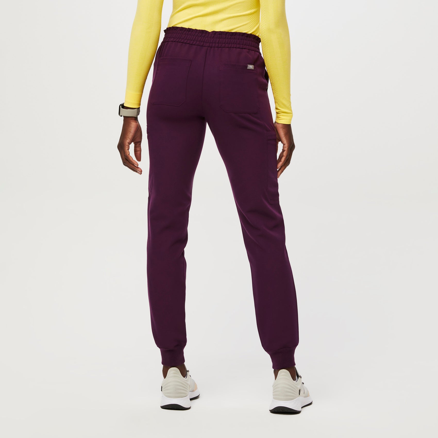 https://cdn.shopify.com/s/files/1/0139/8942/files/Q2_2023_06_DEEP-PURPLE_LESAGE-JOGGER_W_AWA_32262_103943f4-e01b-41ef-8fb8-0c4c9d49ebaf.jpg?v=1690225400